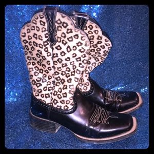 ❗️PRICE DROP❗️Ariat Boots